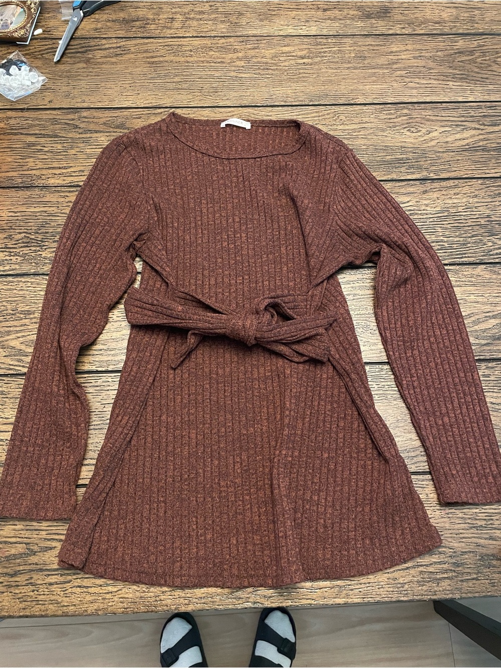 Maternity Ribbed Long-Sleeve Tie-Waist Sweater Tunic - Brown/rust
